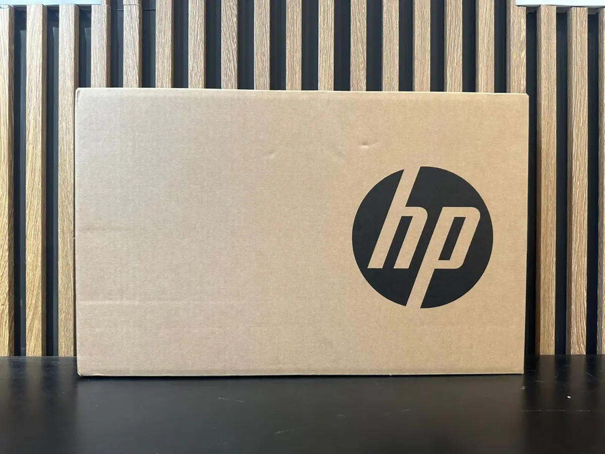 HP LAPTOP 15-FC0197NC – RYZEN 7 7730U – 32GO – 1TO – 15,6″ FHD – HP VISION HD – RÉTROÉCLAIRÉ -SILVER