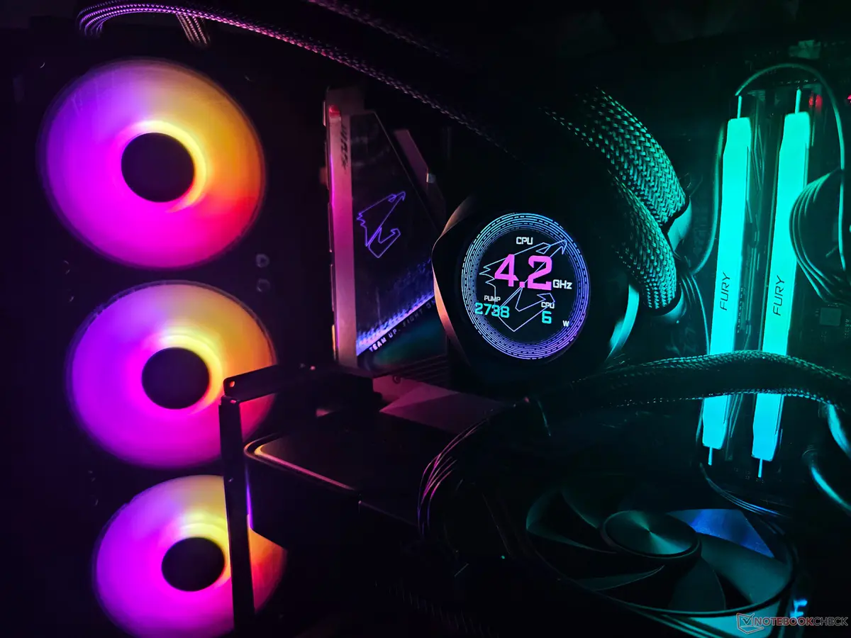 GIGABYTE AORUS WATERFORCE X II 360 – WATERCOOLING ULTRA PERFORMANCE – LCD – 360 MM – RGB – BLACK